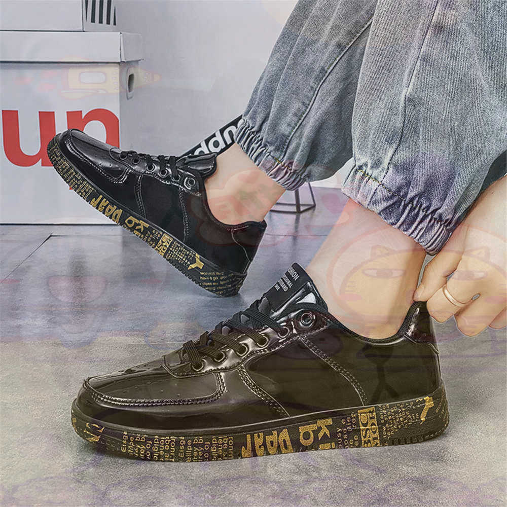 Round Foot Size 45 Sneakers Wh - Streetwear Brand Vietnam 评论和价格